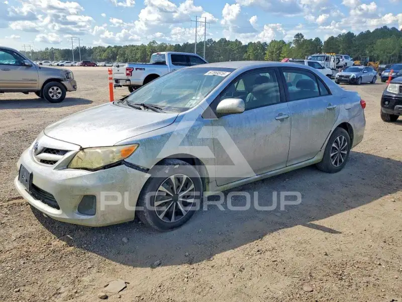 2011 Toyota COROLLA photo
