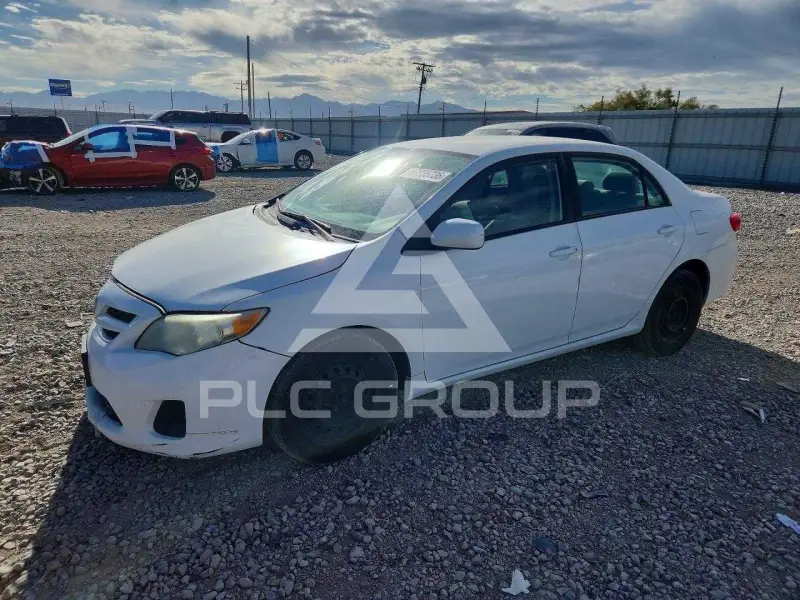 2011 Toyota COROLLA фото