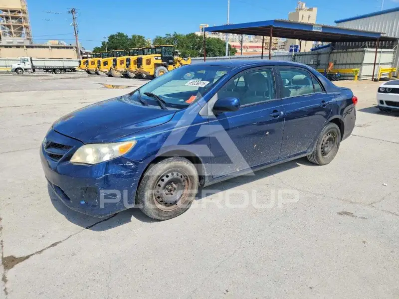 2011 Toyota COROLLA фото