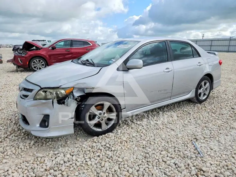 2011 Toyota COROLLA фото