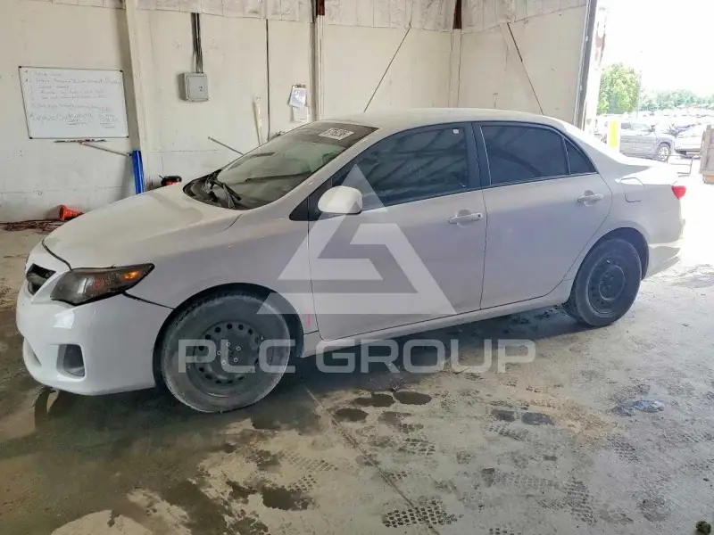 2011 Toyota COROLLA фото