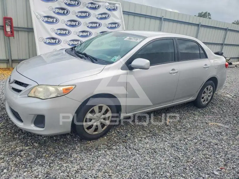 2011 Toyota COROLLA фото