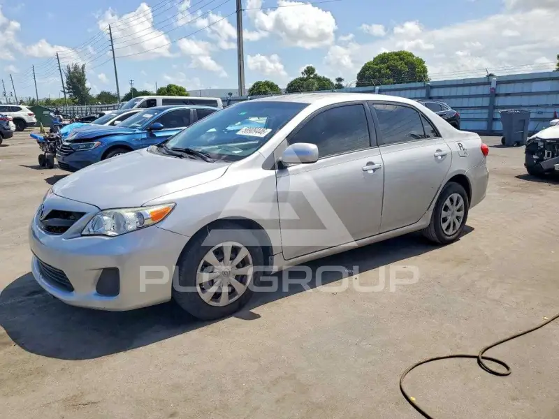 2011 Toyota COROLLA photo