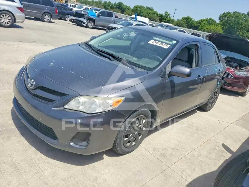 2011 Toyota COROLLA фото