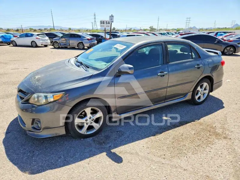 2011 Toyota COROLLA фото