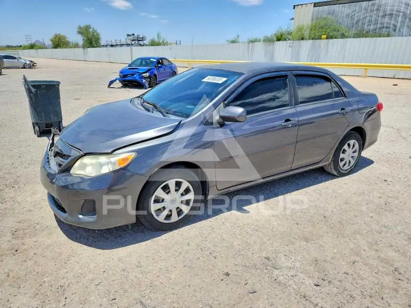 2011 Toyota COROLLA фото