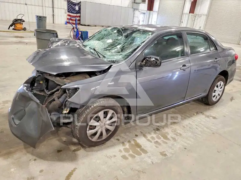 2011 Toyota COROLLA фото