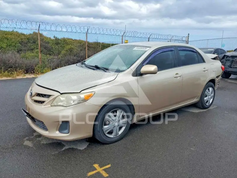 2011 Toyota COROLLA фото