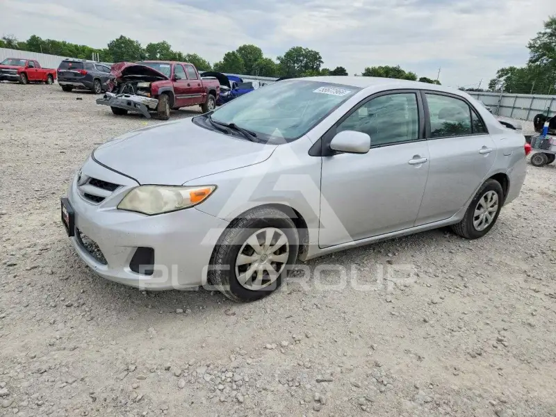 2011 Toyota COROLLA фото