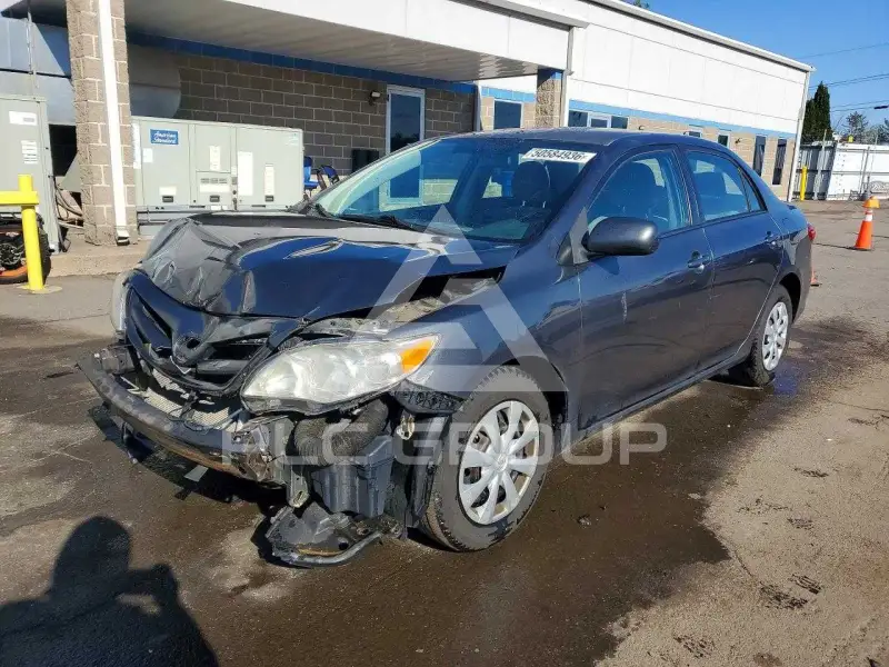 2011 Toyota COROLLA фото