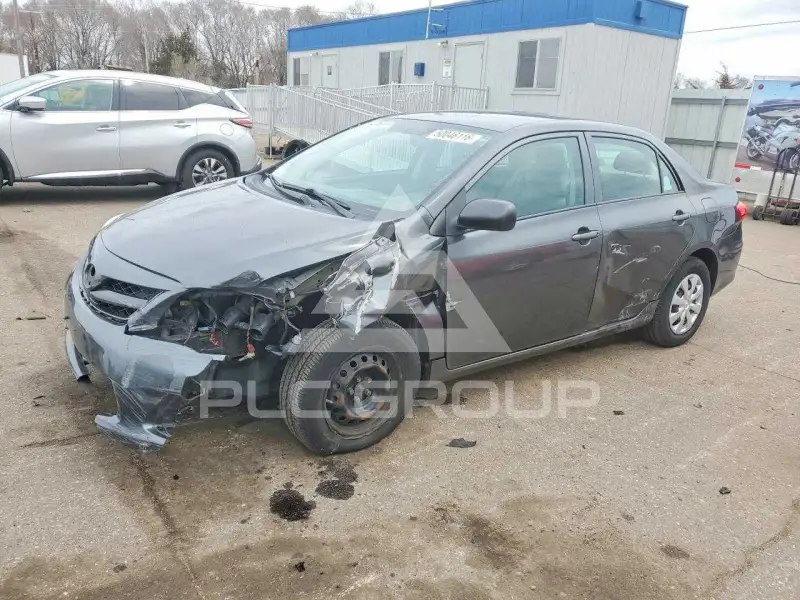 2011 Toyota COROLLA фото