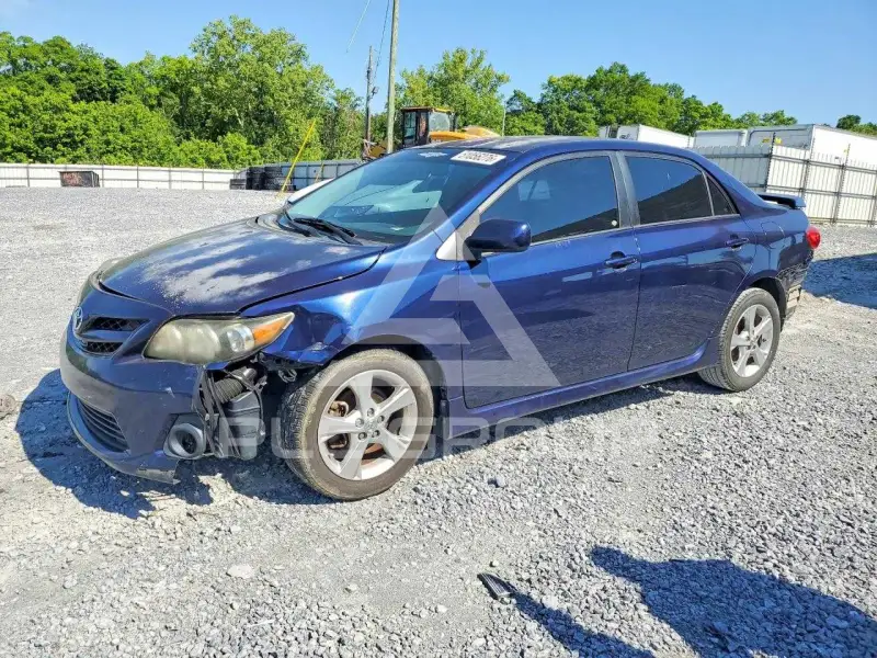 2011 Toyota COROLLA фото