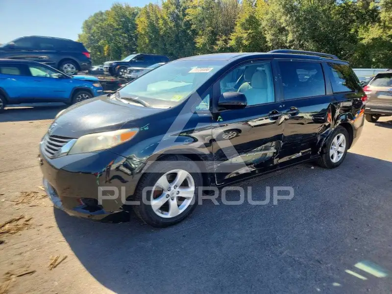 2011 Toyota SIENNA фото