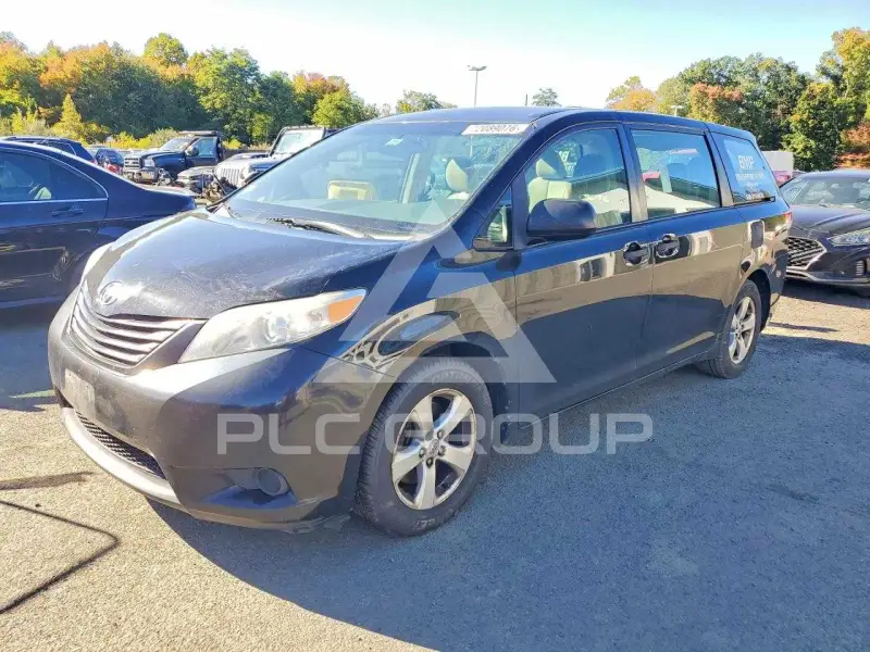 2011 Toyota SIENNA фото