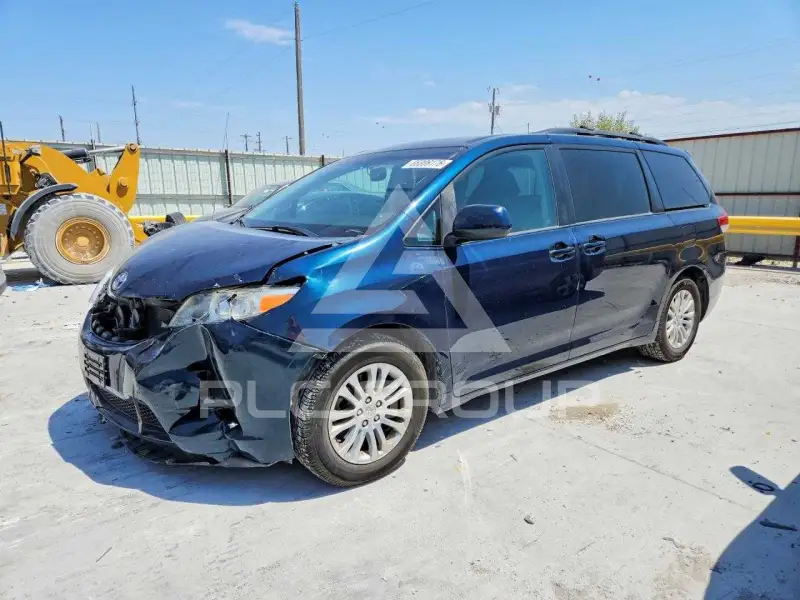 2011 Toyota SIENNA фото