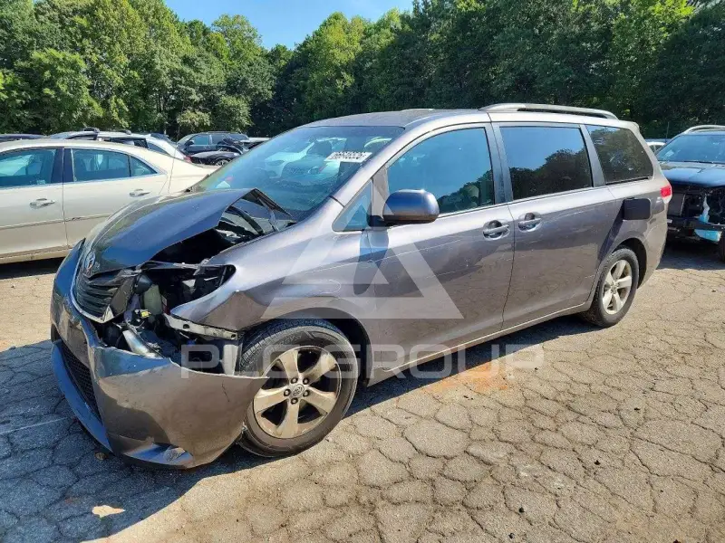 2011 Toyota SIENNA фото