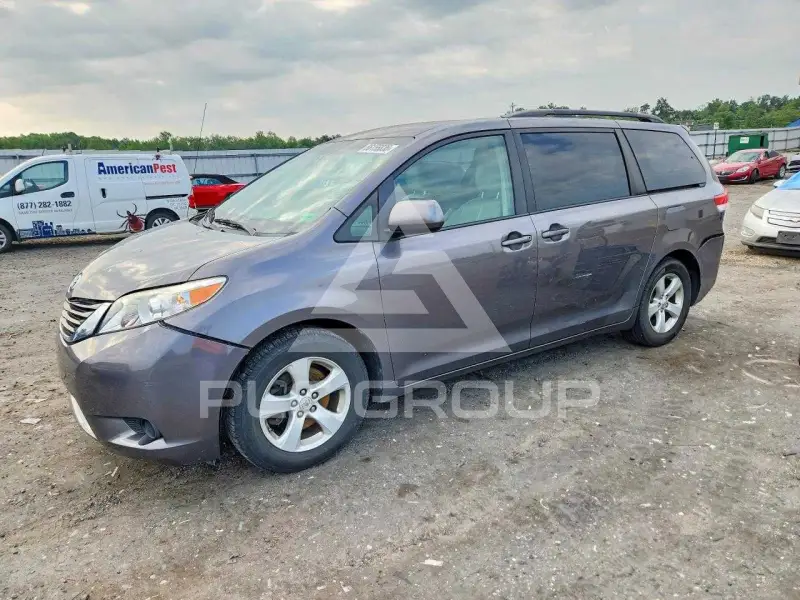 2011 Toyota SIENNA фото
