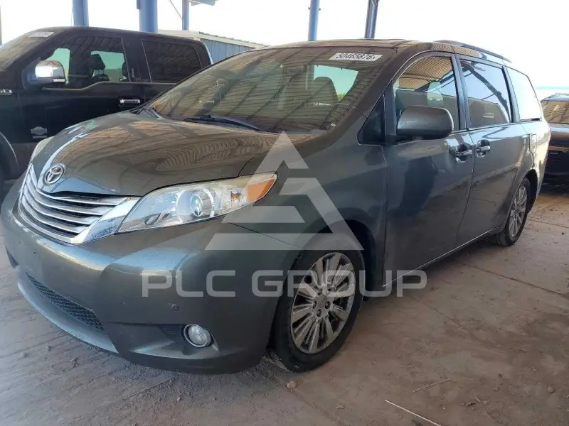 2011 Toyota SIENNA фото