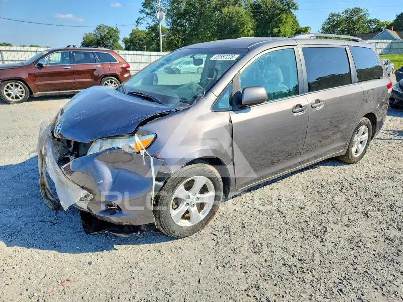 2011 Toyota SIENNA фото