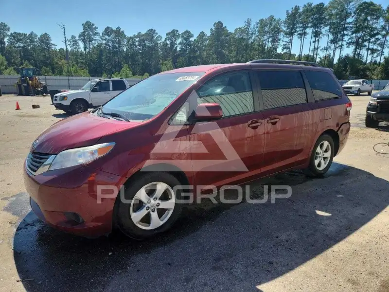 2011 Toyota SIENNA фото