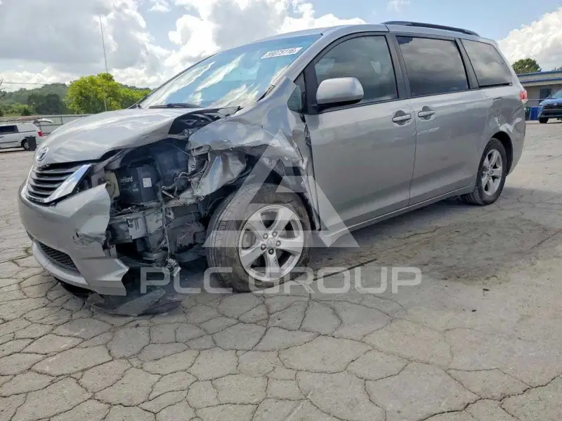 2011 Toyota SIENNA фото