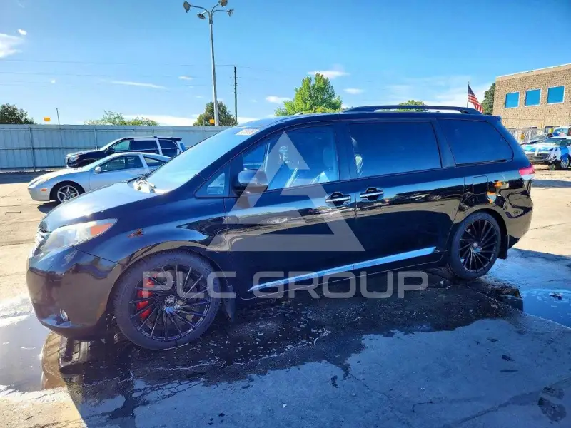 2011 Toyota SIENNA фото