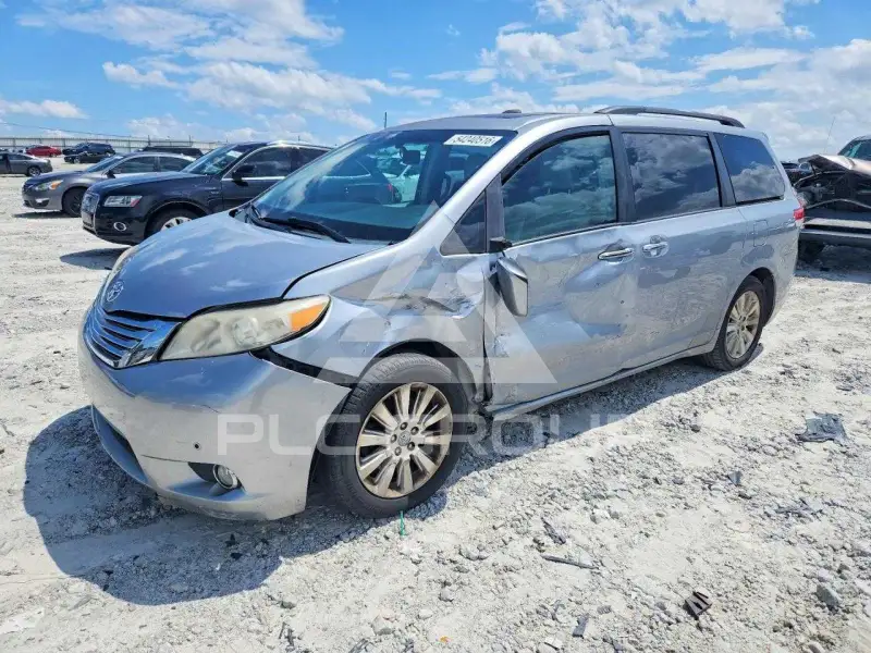 2011 Toyota SIENNA фото