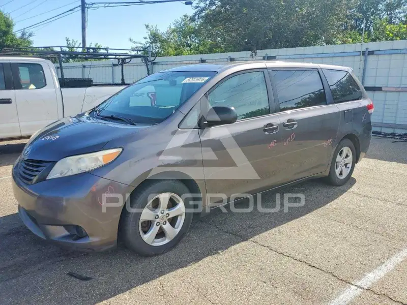 2011 Toyota SIENNA фото