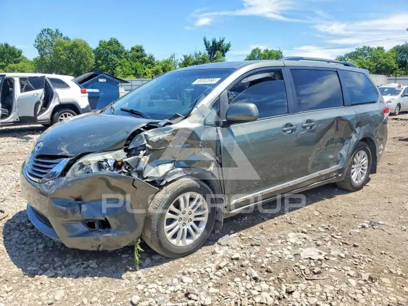 2011 Toyota SIENNA фото