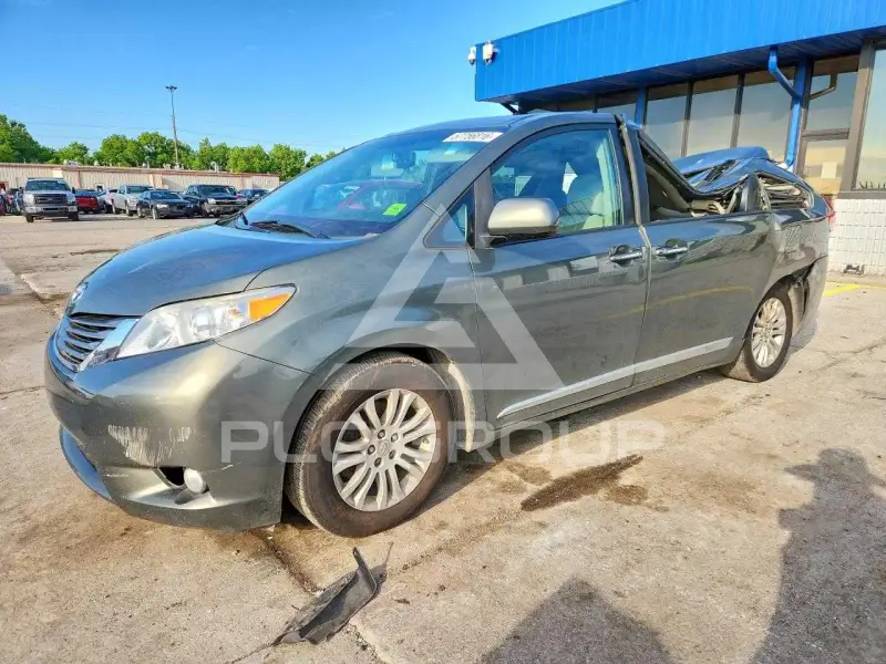 2011 Toyota SIENNA фото