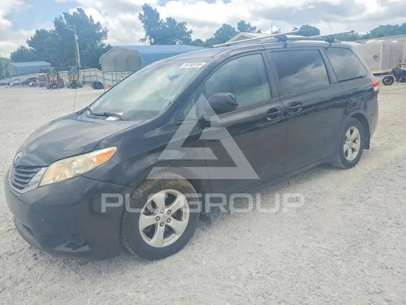 2011 Toyota SIENNA фото