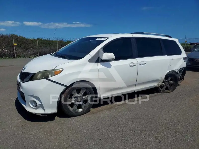 2011 Toyota SIENNA фото