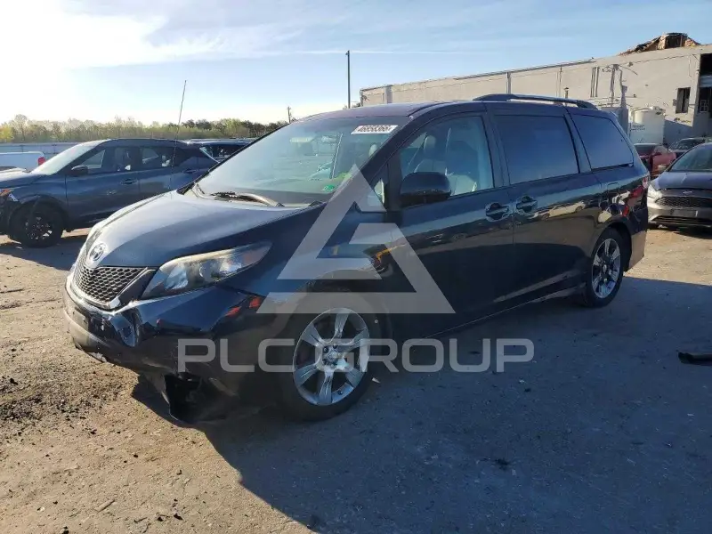 2011 Toyota SIENNA фото