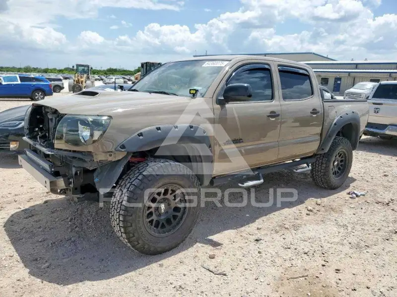 2011 Toyota TACOMA photo