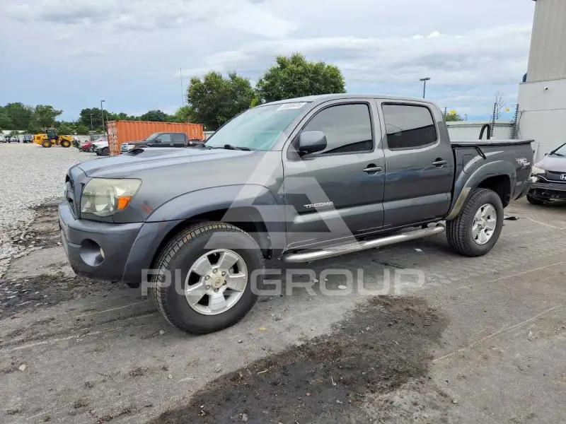 2011 Toyota TACOMA photo