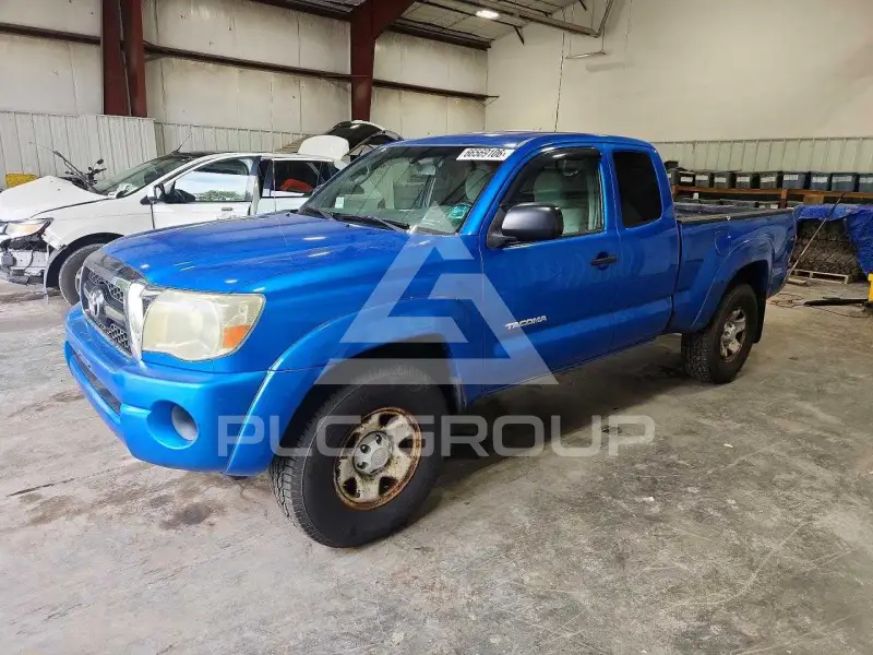 2011 Toyota TACOMA photo
