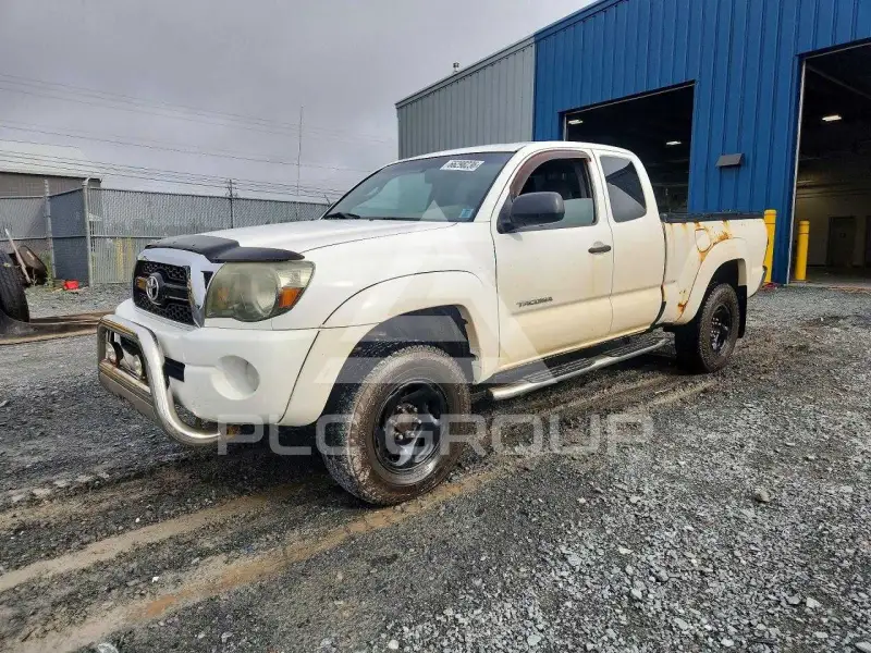 2011 Toyota TACOMA photo