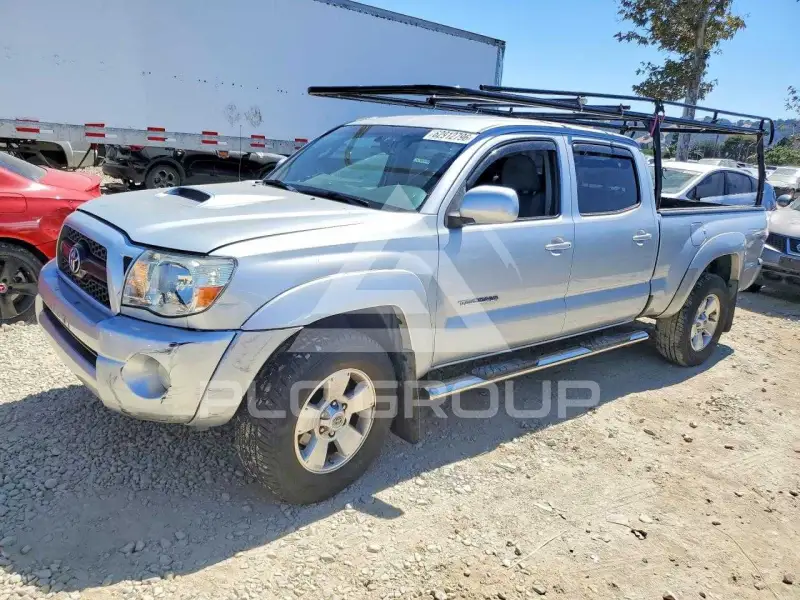 2011 Toyota TACOMA photo