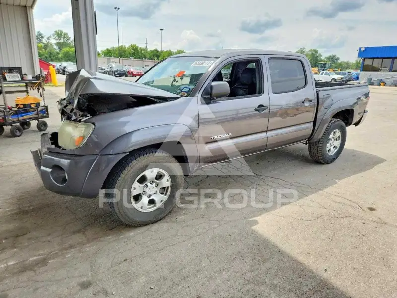 2011 Toyota TACOMA photo
