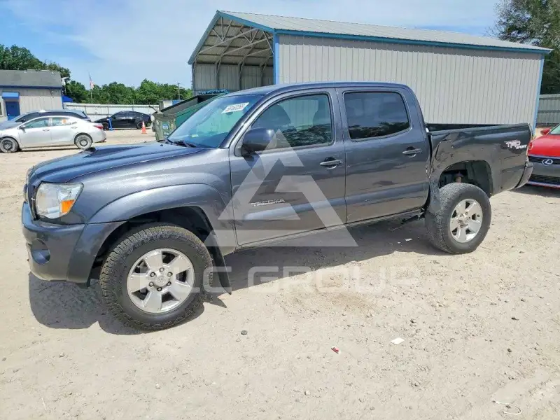 2011 Toyota TACOMA photo