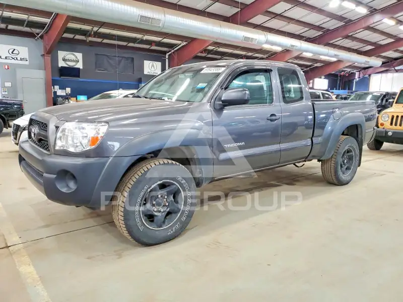 2011 Toyota TACOMA photo