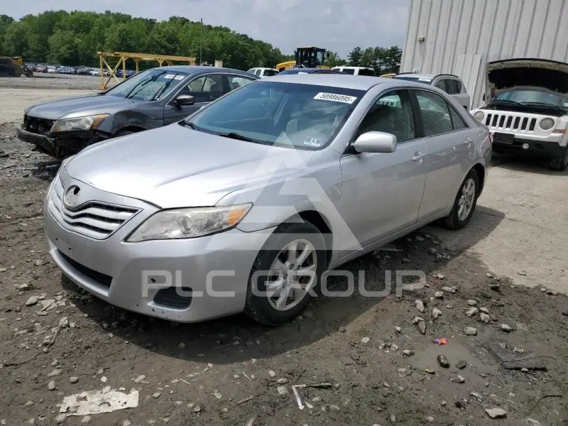 2011 Toyota CAMRY photo