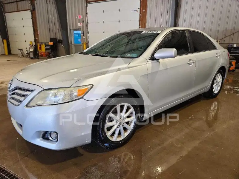 2011 Toyota CAMRY photo