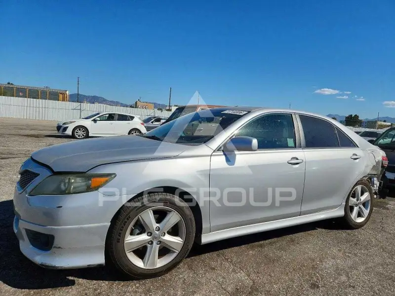 2011 Toyota CAMRY photo