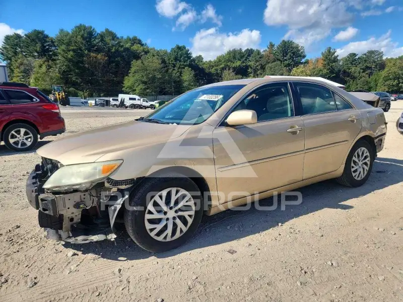 2011 Toyota CAMRY photo