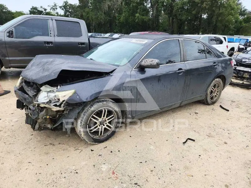 2011 Toyota CAMRY фото