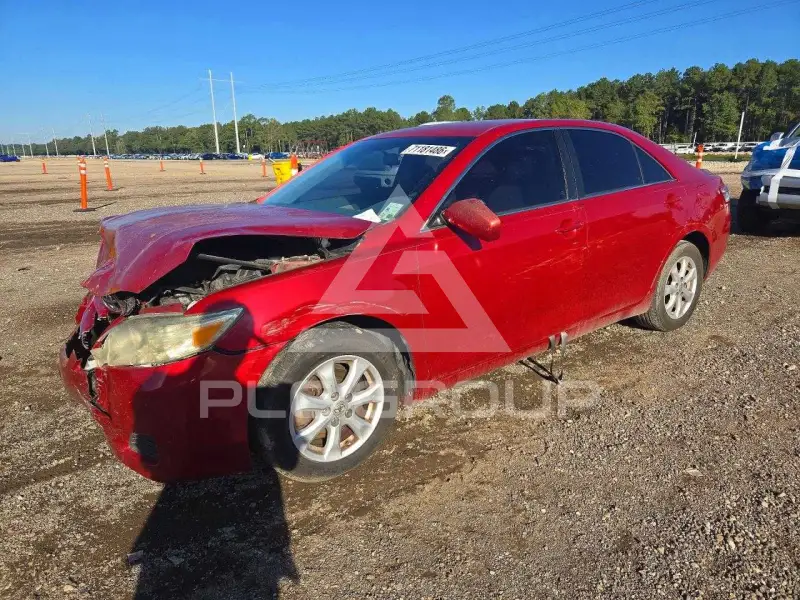 2011 Toyota CAMRY фото