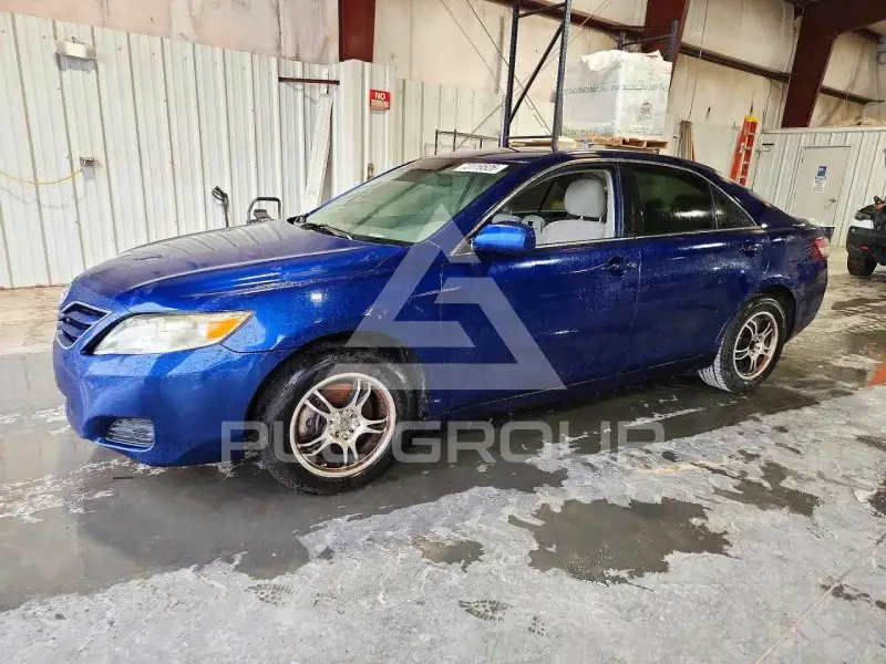 2011 Toyota CAMRY photo