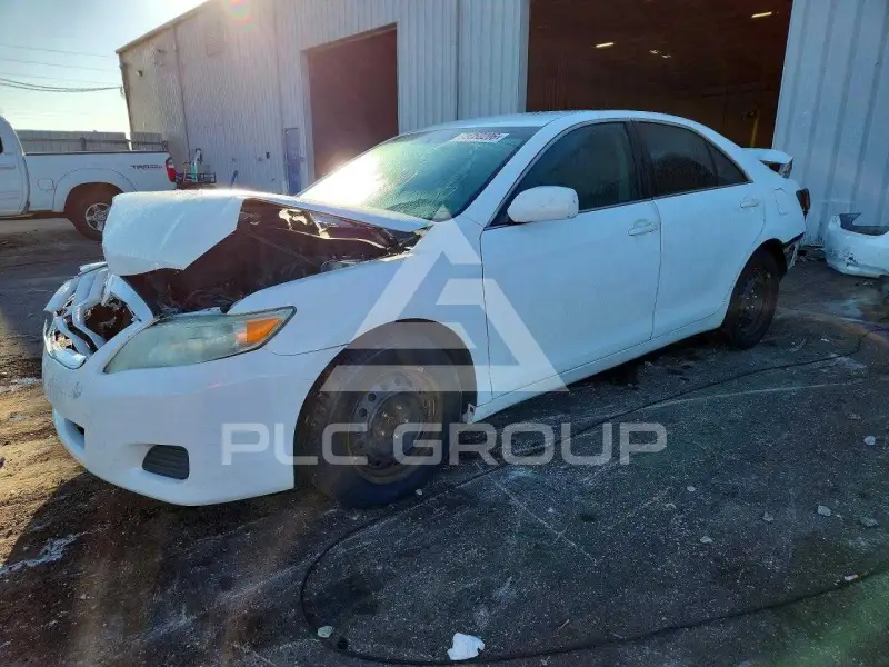 2011 Toyota CAMRY фото