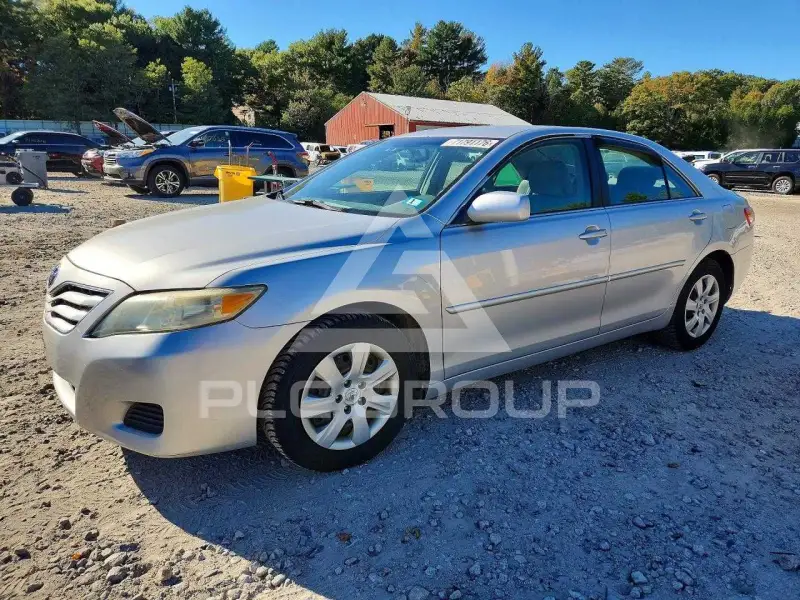2011 Toyota CAMRY фото